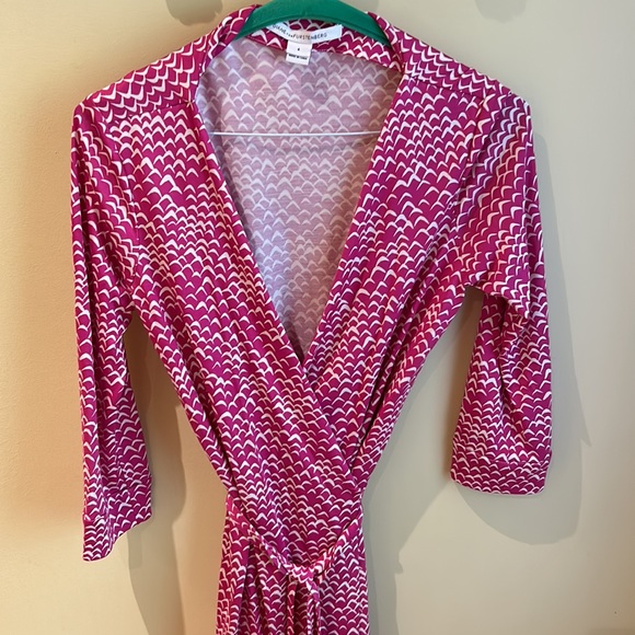 Wrap dress - Picture 2 of 3